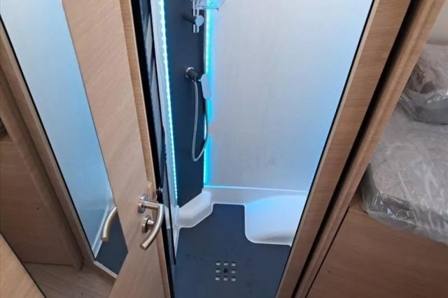 Rapido 8066 DF - Photo 9