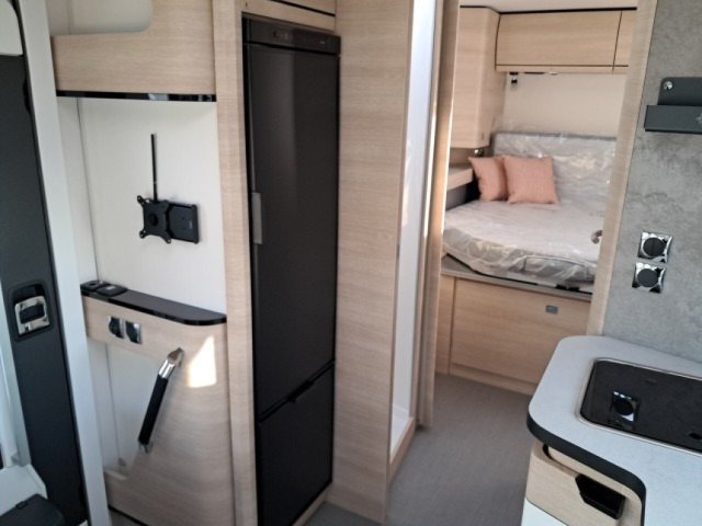 Rapido 8086 DF - Photo 10