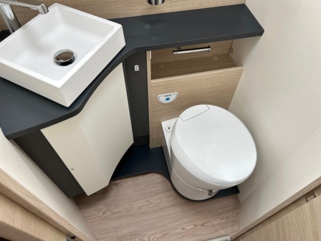 Rapido C86 65 ans - Photo 8