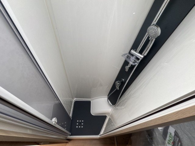 Rapido C86 c 86 i 65 ans - Photo 11