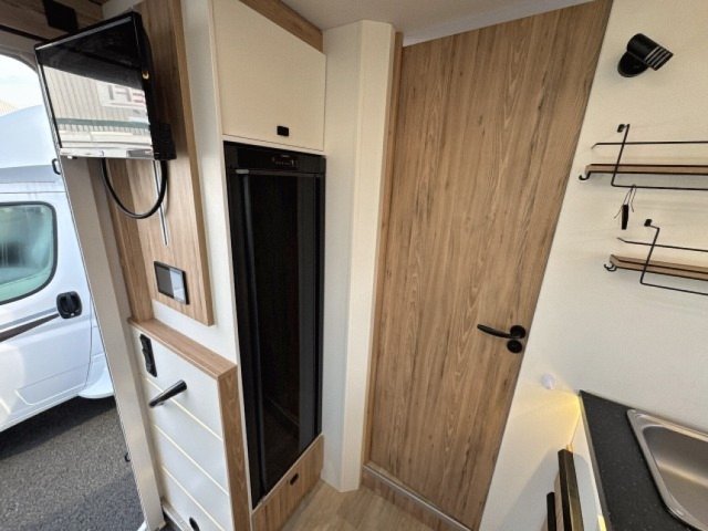 Bavaria Initial I720FC Nomade i 720 fc - Photo 7