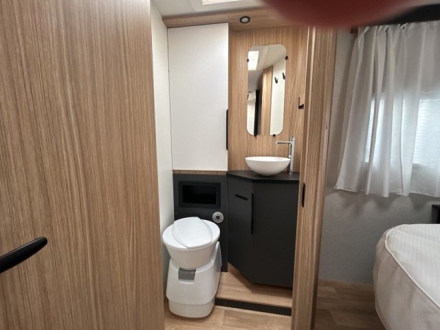 Pilote P 740 FC Evidence - Photo 9