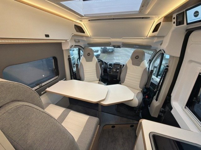 Pilote V 630 J Evidence - Photo 4