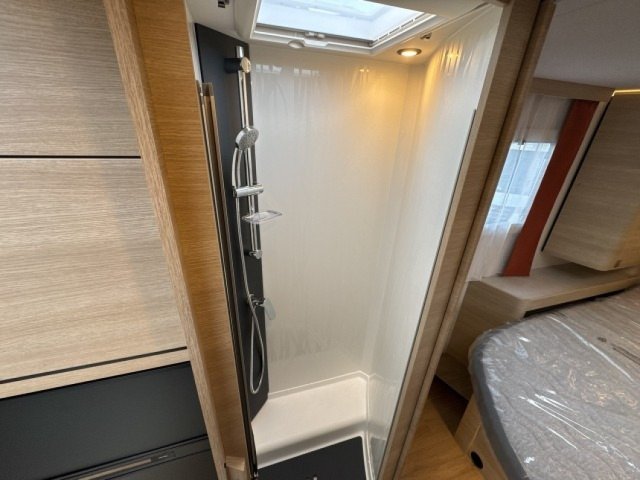 Rapido 696 F 696f 65 ans - Photo 8