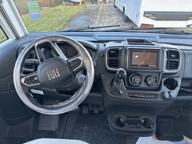 Rapido 8066 DF - Photo 2