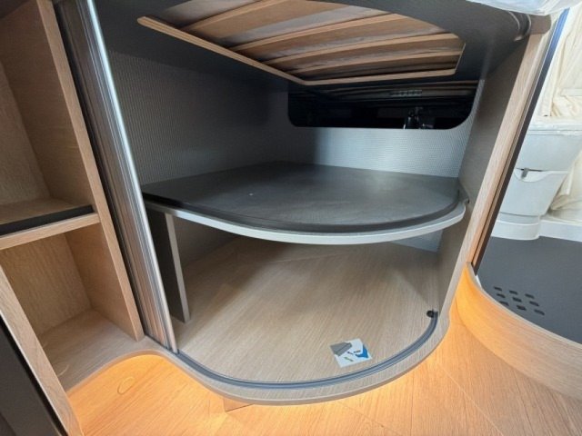 Rapido Van V62 v 62 65 ans - Photo 11