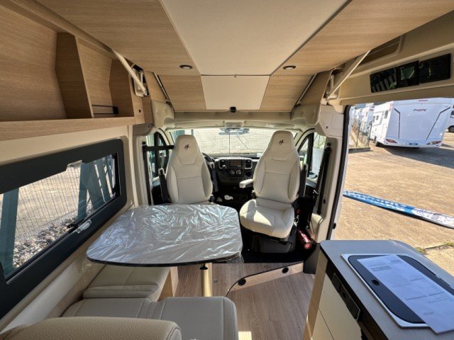 Rapido Van V65 XL v 65 - Photo 7