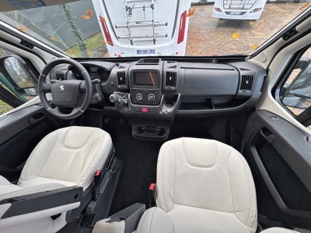 Rapido Van V65 XL v 65 - Photo 3