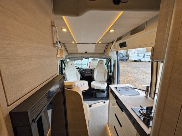 Rapido Van V65 XL v 65 - Photo 10