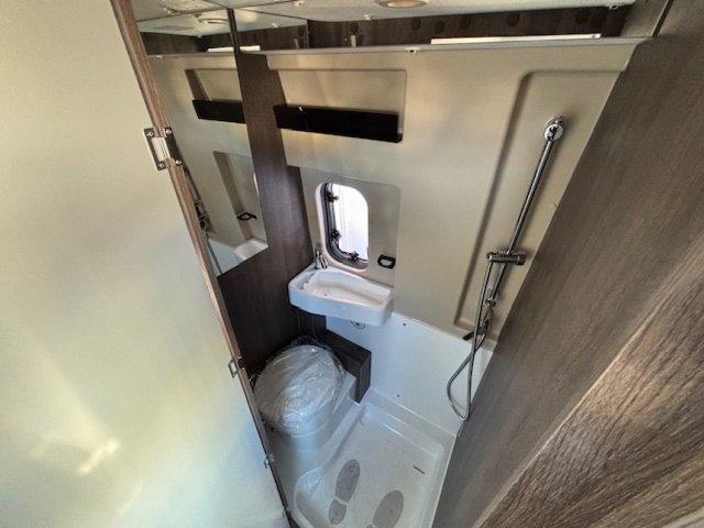 Benimar Benivan 120 Up - Photo 10