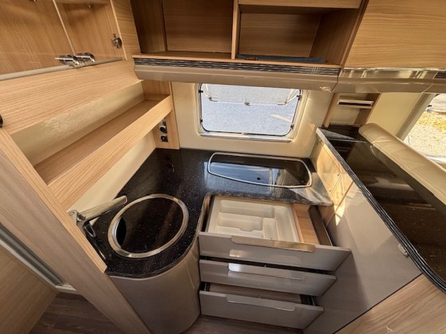 Burstner Ixeo IT 680 G - Photo 12