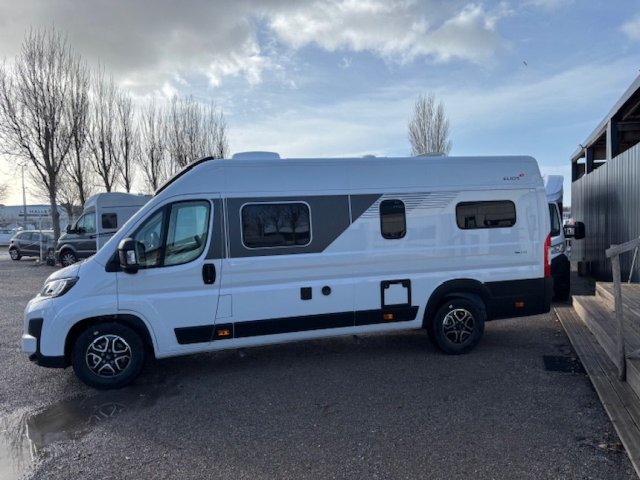 Elios Van 63 LB sky line - Photo 5