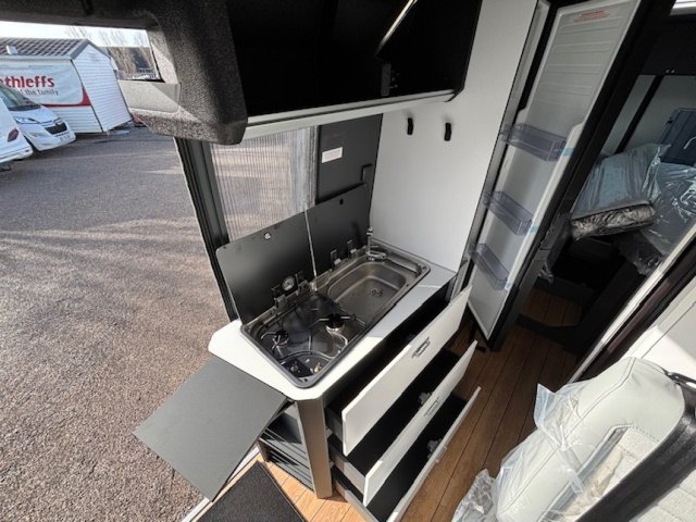 Elios Van 63 LB sky line - Photo 9