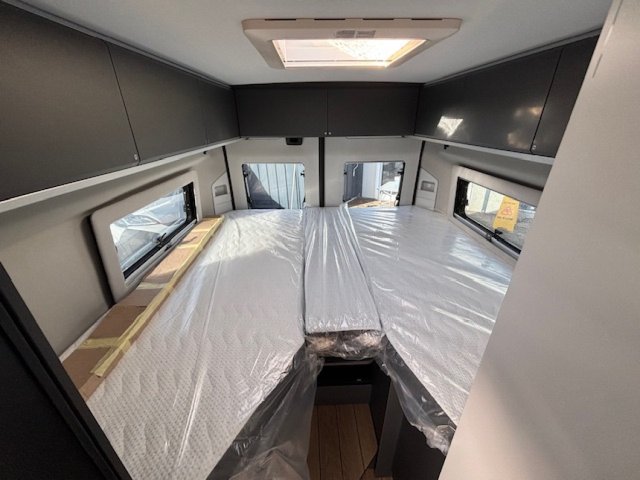 Elios Van 63 LB sky line - Photo 15