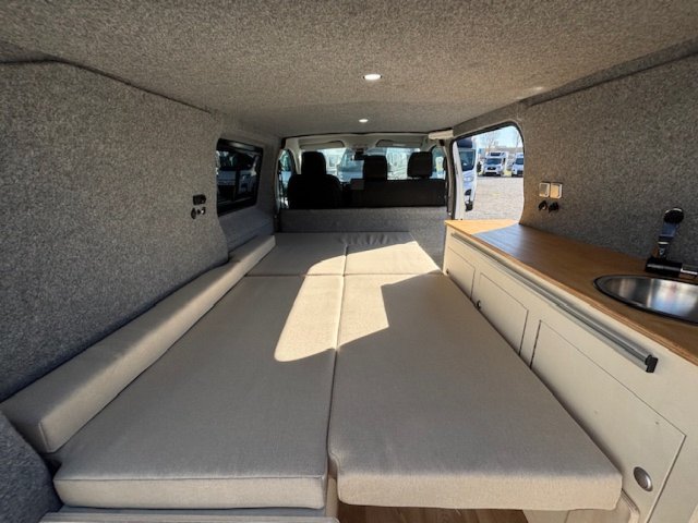 Peugeot Expert aménagé - Photo 12