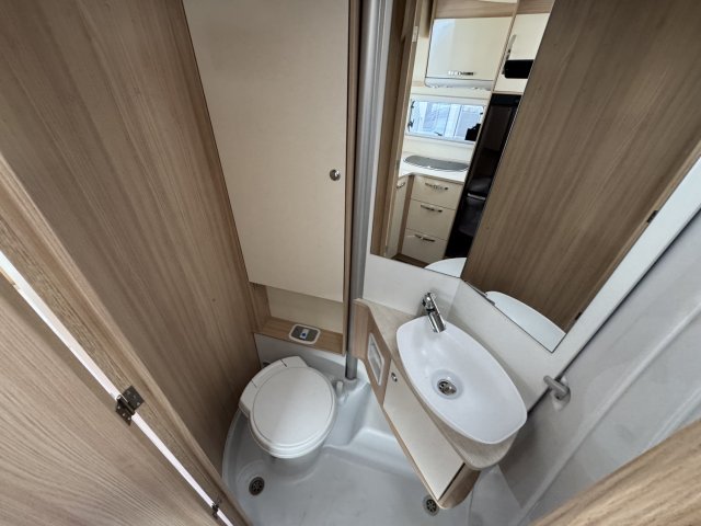 Burstner Ixeo Time IT 726 G T - Photo 5