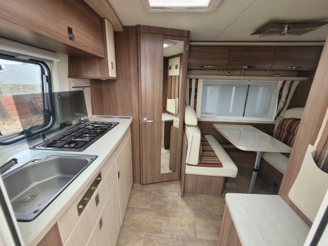 Burstner Averso Top 470 TS - Photo 4