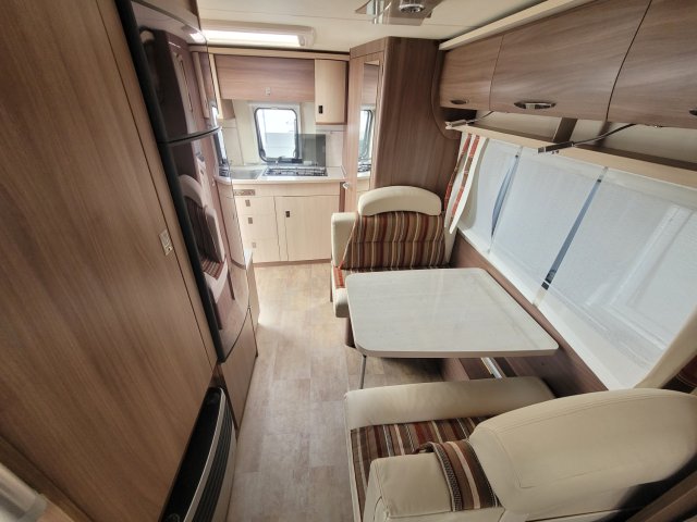 Burstner Averso Top 470 TS - Photo 10