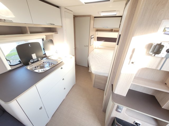 Burstner Premio 455 TS BLACK FOREST - Photo 6