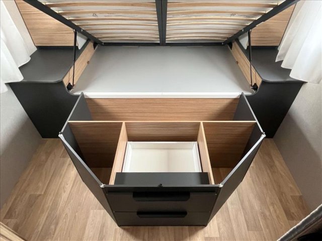 Bavaria Initial I740FC Nomade - Photo 9