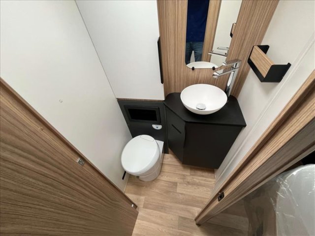 Bavaria Initial I740FC Nomade - Photo 14