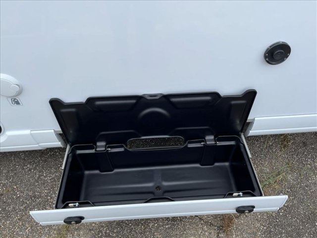 Bavaria Initial I740FC Nomade - Photo 22