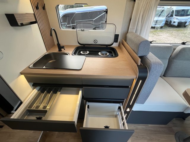 Bavaria Initial I740FC Nomade - Photo 9