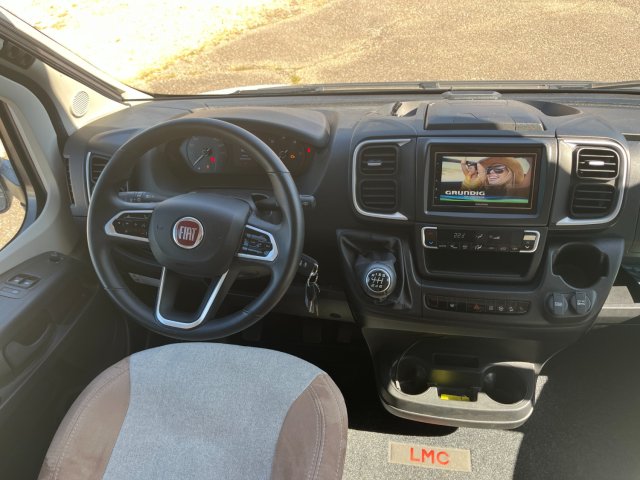LMC Cruiser V 646 - Photo 17