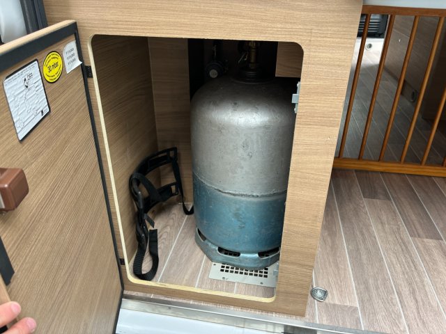 Mc Louis Menfys Van 3 KARAT - Photo 16