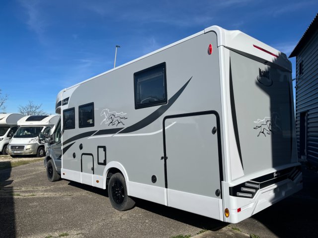 Mc Louis Yearling 81 - Photo 3