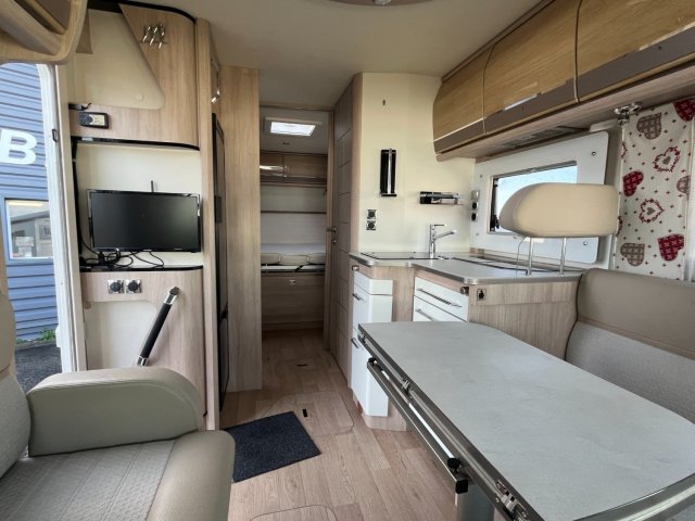 Rapido 8086 DF - Photo 18