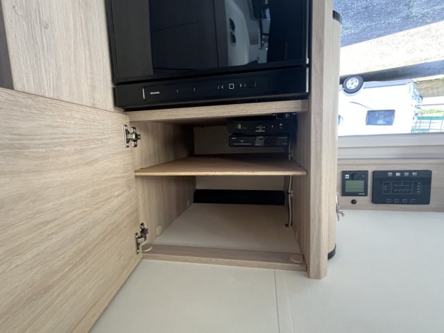 Rapido 8086 DF - Photo 23