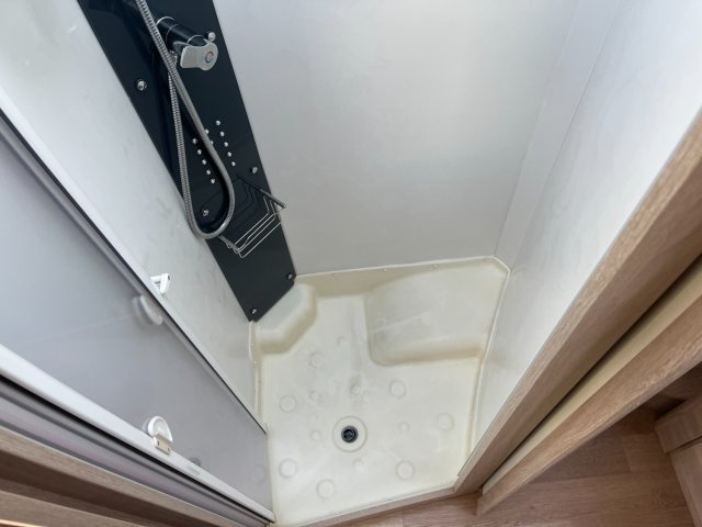 Rapido 8086 DF - Photo 26