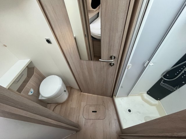 Rapido 8086 DF - Photo 28