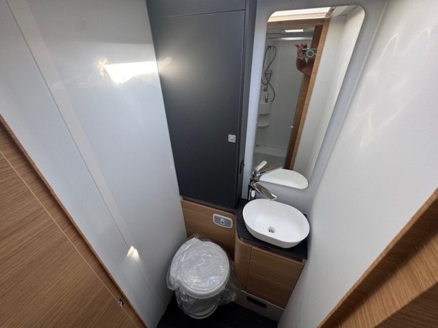 Adria Matrix 650 DL 60Y ~ bva - Photo 10