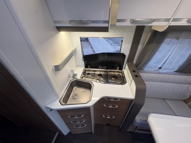 Adria Matrix Plus 670 DC - Photo 6