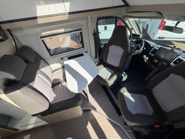 Adria Twin Plus 600 SP spb - Photo 4