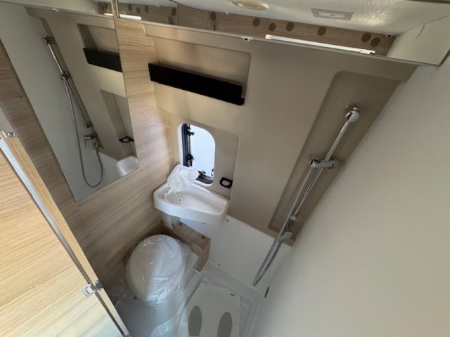 Chausson V594 First Line Light ~ 2026 - Photo 9