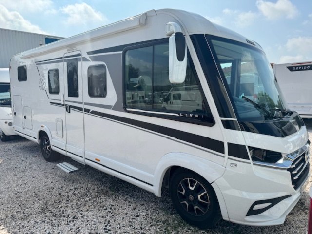 Knaus Live I 700 MEG Occasion