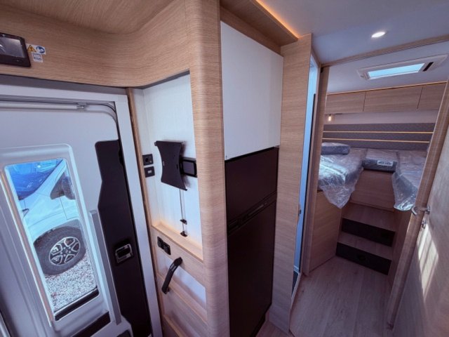 Rapido 8066 DF alko bva ~ 2026 - Photo 12