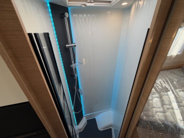 Rapido 8066 DF alko bva ~ 2026 - Photo 13