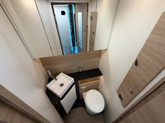 Rapido 8066 DF alko bva ~ 2026 - Photo 15