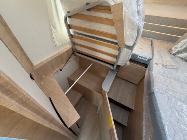 Rapido 8066 DF alko bva ~ 2026 - Photo 17