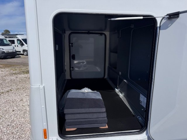 Rapido i166M i 166 m - Photo 3