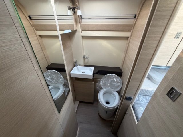 Rapido Van V55  bva ~ 2026 - Photo 15