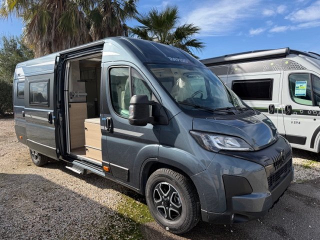 Rapido Van V62  65 ans   bva ~ 2026 Neuf