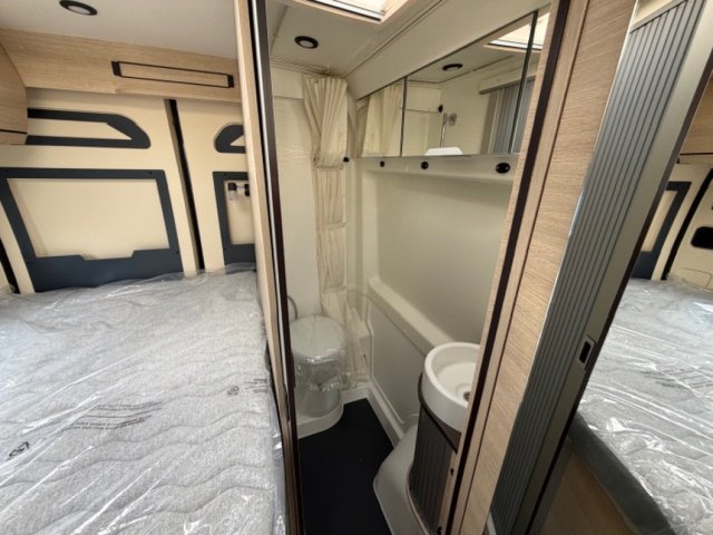 Rapido Van V62 65 ans bva ~ 2026 - Photo 11