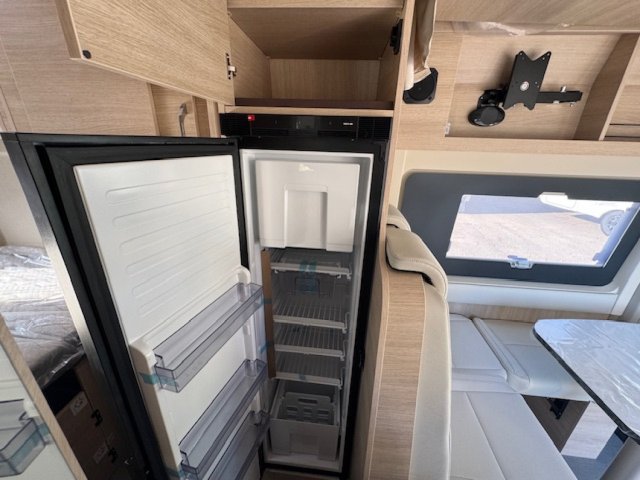 Rapido Van V65 XL ~ bva - Photo 9