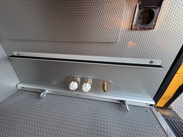 Rapido Van V68 - Photo 5