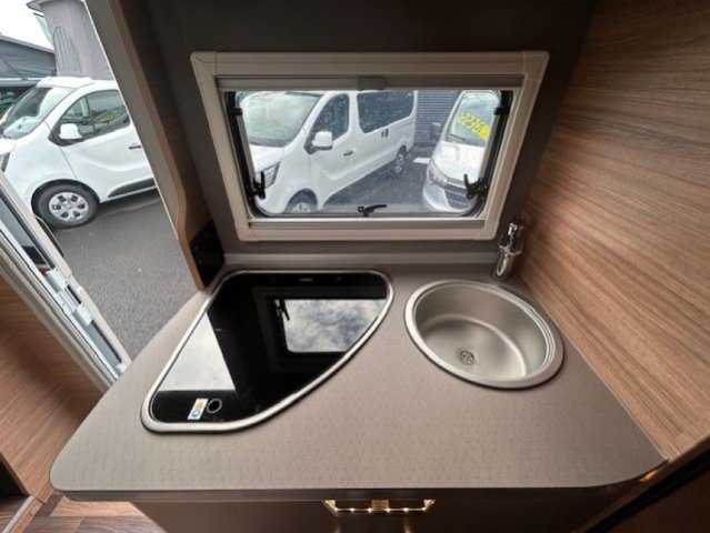 Weinsberg CaraCompact MB 640 MEG Edition Pepper - Photo 4